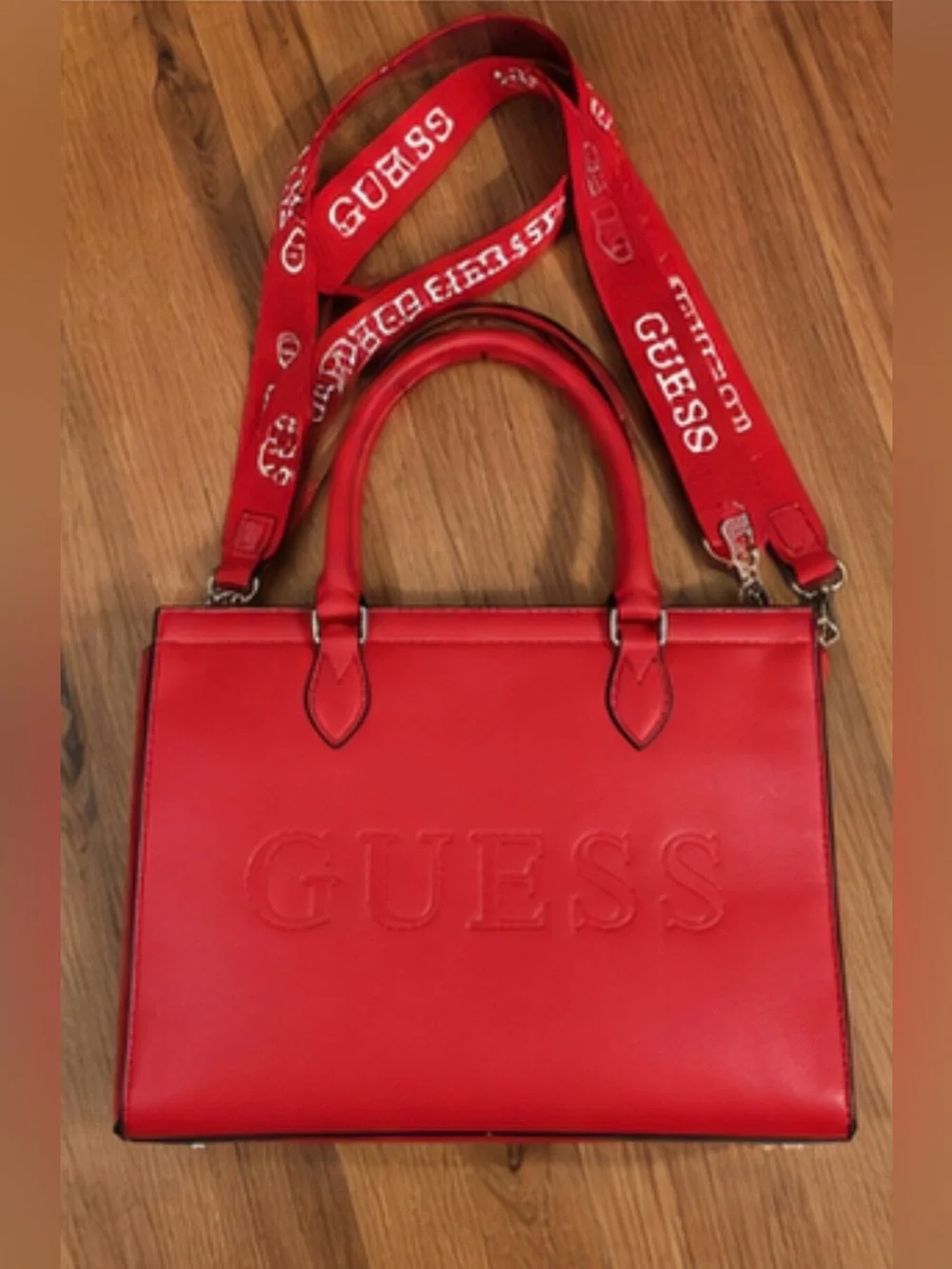 Guess vy780806 red